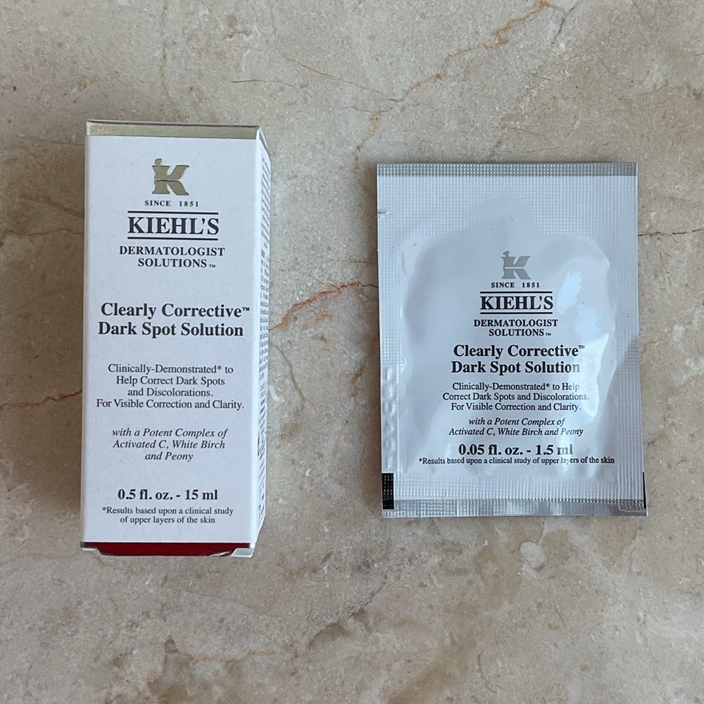 NIB Kiehl's Clearly Corrective Dark Spot Solution - Picture 2 of 11
